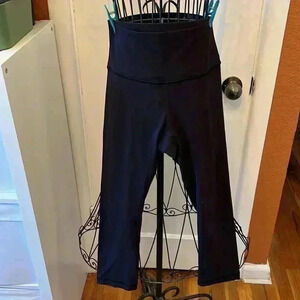 Lululemon Black Cropped Leggings-Sz 6